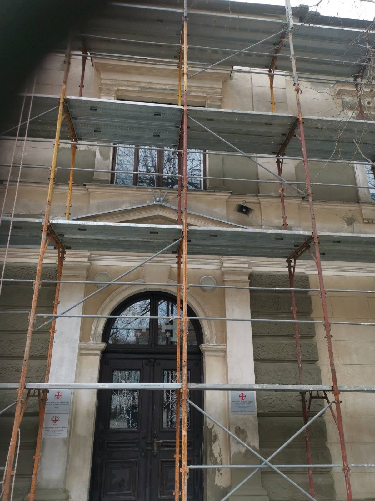 Fasada, Frančiškanski samostan Vič — foto 4