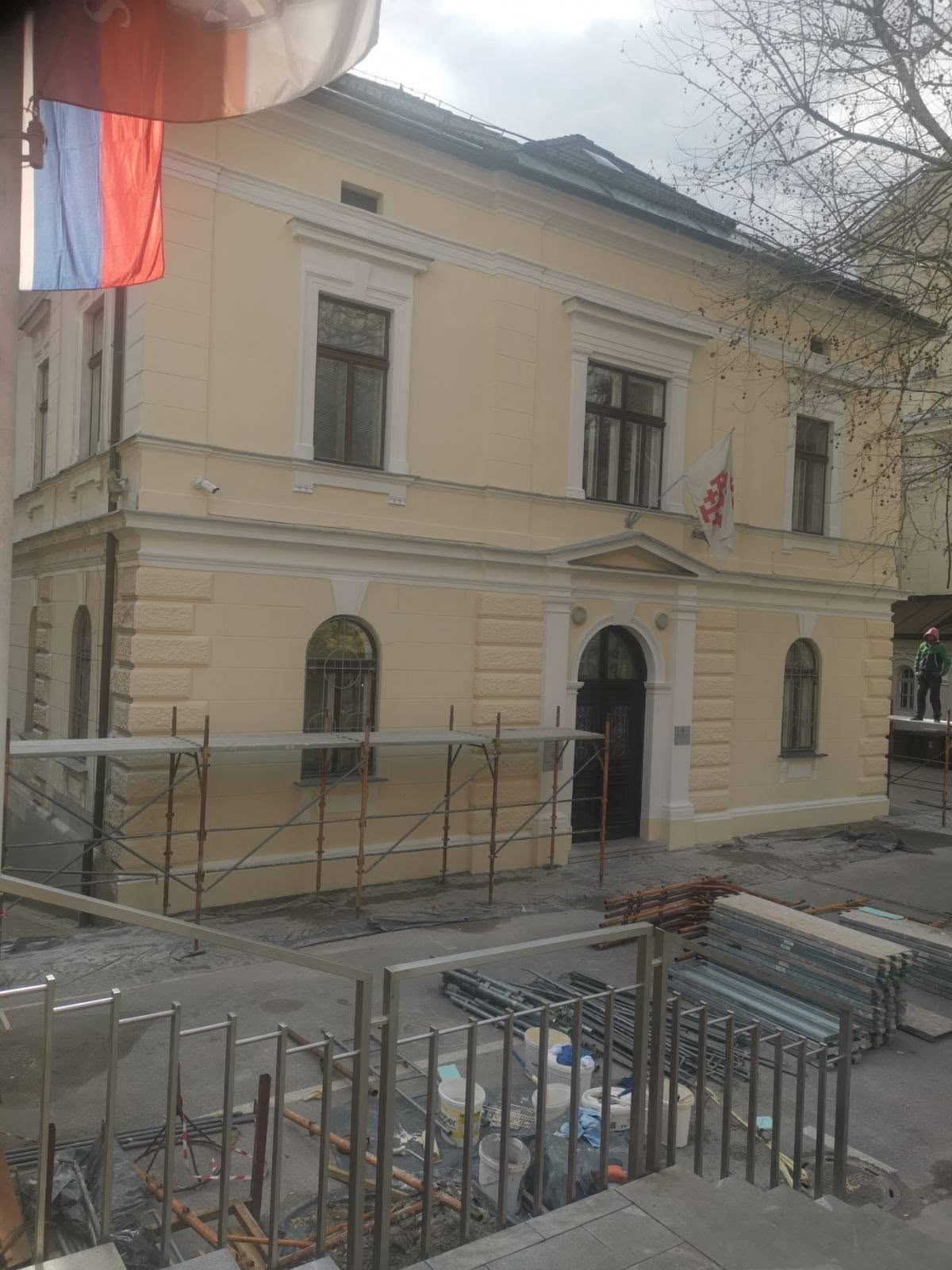Fasada, Frančiškanski samostan Vič — foto 8