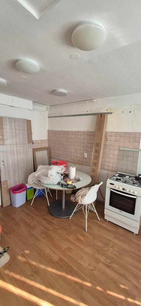 Iz stare kuhinje v novo kuhinjo in spalnico — foto 2